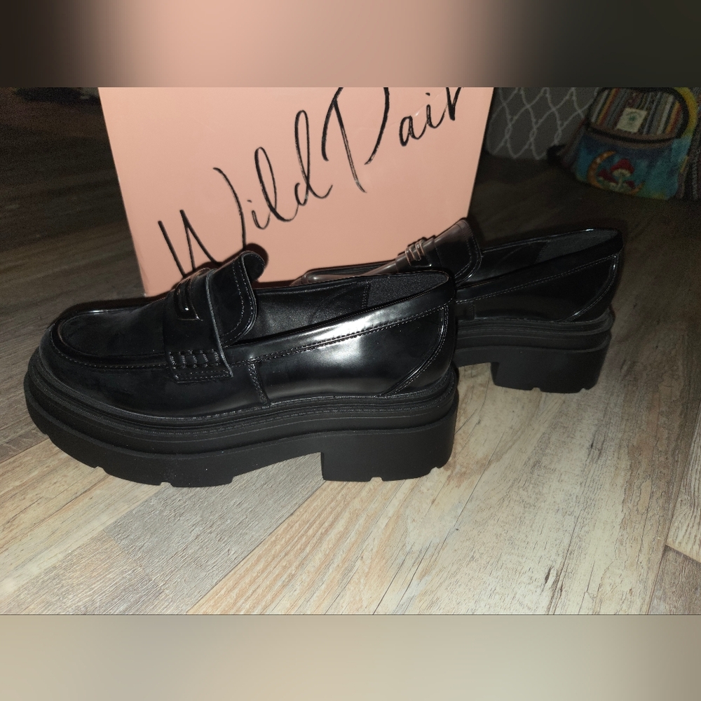Wild Pair Nelley Platform Lug Sole Platform Loafers - Picture 6 of 14